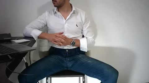 Snapshot of rafaelssk chatting on 05.02.26 elenacam online show from 05.02.26