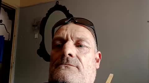 Snapshot of ragingzef69 chatting on 11.19.25 Bigthickdickinvic online show from 11.19.25