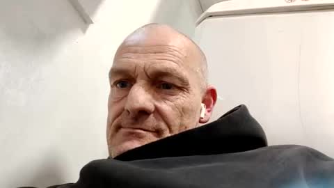 Snapshot of ragingzef69 chatting on 11.22.25 Bigthickdickinvic online show from 11.22.25