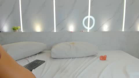 railey_rosse online show from 02.14.25