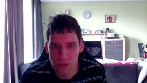 Snapshot of raimondo32 chatting on 01.11.25 Raimondo te Paste online show from 01.11.25