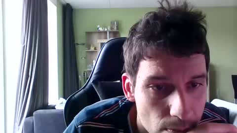 Snapshot of raimondo32 chatting on 01.22.25 Raimondo te Paste online show from 01.22.25