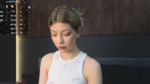 Snapshot of rainauge chatting on 01.31.25 Lisa online show from 01.31.25