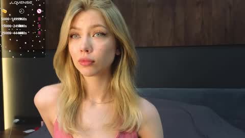 Snapshot of rainauge chatting on 02.14.25 Lisa online show from 02.14.25