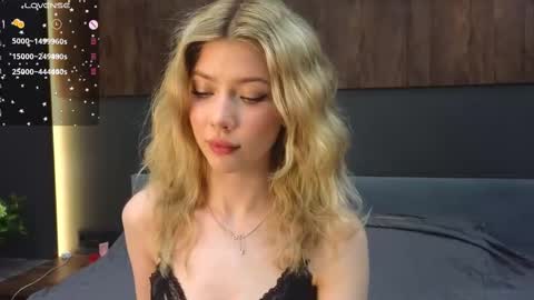 Snapshot of rainauge chatting on 02.21.25 Lisa online show from 02.21.25