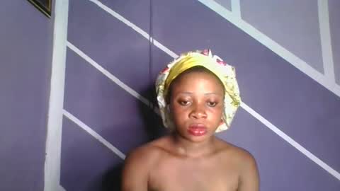 Snapshot of rainbow_baby26 chatting on 10.26.25 rainbow baby26 online show from 10.26.25