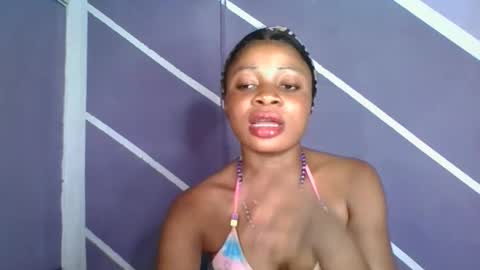 Snapshot of rainbow_baby26 chatting on 11.10.25 rainbow baby26 online show from 11.10.25