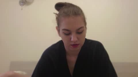 rainyvibe_ online show from 10.12.25