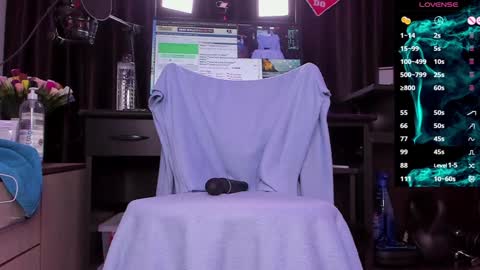 Laura online show from 12.29.24