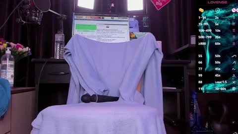 Laura online show from 12.30.24