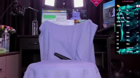 Laura online show from 03.03.25