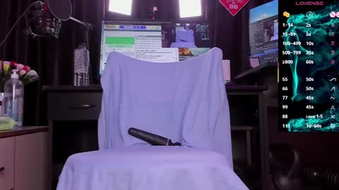 Laura online show from 03.04.25