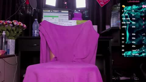 Laura online show from 10.07.25