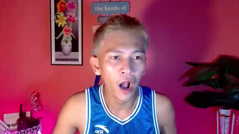 Snapshot of ralfhuge24 chatting on 09.21.25 ralfhuge24 online show from 09.21.25