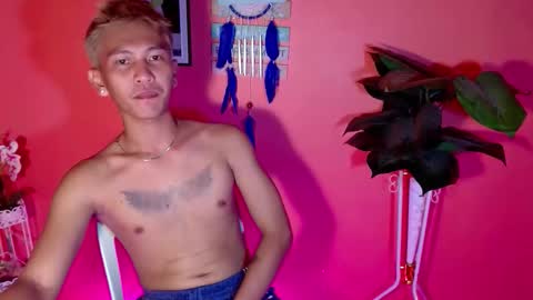 Snapshot of ralfhuge24 chatting on 09.24.25 ralfhuge24 online show from 09.24.25