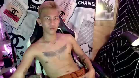 Snapshot of ralfhuge24 chatting on 09.26.25 ralfhuge24 online show from 09.26.25