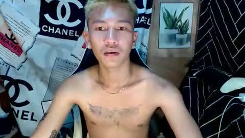 Snapshot of ralfhuge24 chatting on 09.29.25 ralfhuge24 online show from 09.29.25