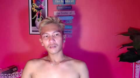 Snapshot of ralfhuge24 chatting on 10.07.25 ralfhuge24 online show from 10.07.25