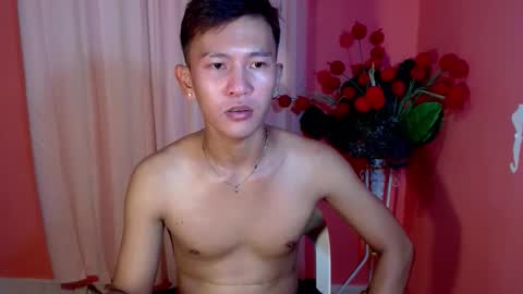 Snapshot of ralfhuge24 chatting on 11.23.25 ralfhuge24 online show from 11.23.25