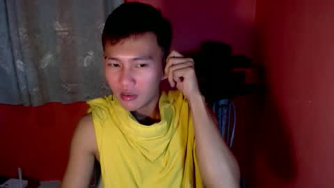 Snapshot of ralfhuge24 chatting on 11.28.25 ralfhuge24 online show from 11.28.25