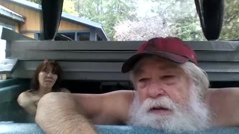 67 and 21 couple online show from 12.18.25