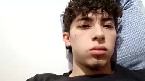 Snapshot of ramiroo2312 chatting on 10.11.25 ramiroo2312 online show from 10.11.25