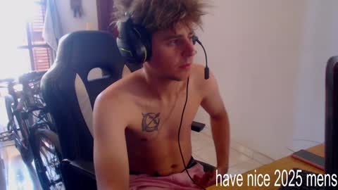 Snapshot of ramisexyloveyou chatting on 01.02.25 Ramiro online show from 01.02.25