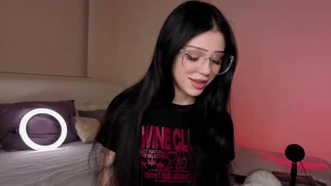 Snapshot of randiburt chatting on 10.24.25 Luna online show from 10.24.25