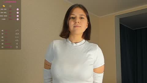 Snapshot of randichaplin chatting on 01.06.25 Vilda online show from 01.06.25