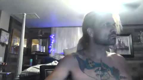 Snapshot of randybater8in chatting on 11.21.25 Randy8inbater online show from 11.21.25