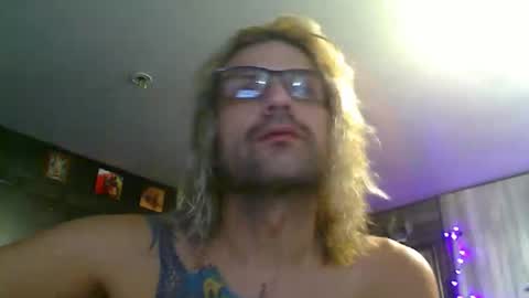 Snapshot of randybater8in chatting on 04.12.26 Randy8inbater online show from 04.12.26