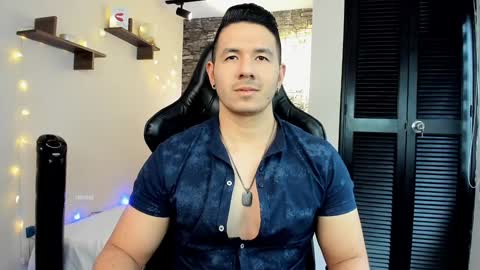 Snapshot of ransoj chatting on 01.12.25 Jonas online show from 01.12.25