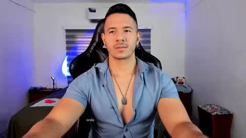 Snapshot of ransoj chatting on 09.11.25 Jonas online show from 09.11.25