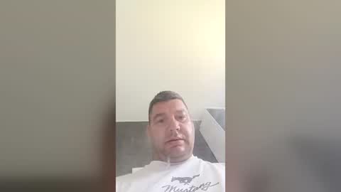 Snapshot of raoul_adi chatting on 08.03.26 raoul_adi online show from 08.03.26