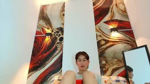 raphael_nyon1 online show from 04.30.26