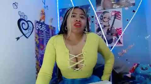 Snapshot of rapunzel_latin chatting on 02.24.25 rapunzel_latin online show from 02.24.25