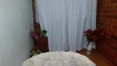 Raquel online show from 02.20.25