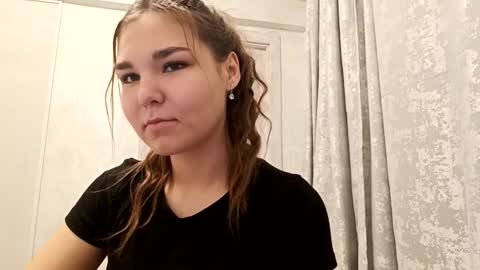 Synthia  FIrst day here  online show from 12.21.25