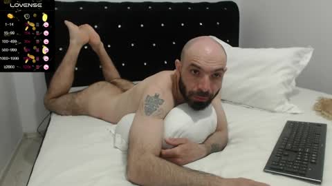 Snapshot of raul27big chatting on 04.19.26 RaulWildBoy27 online show from 04.19.26