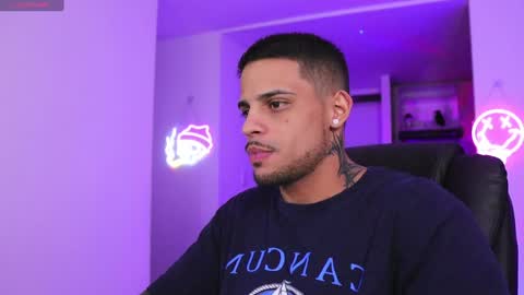 Snapshot of rausch77 chatting on 12.20.24 rausch77 online show from 12.20.24