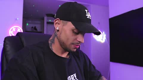 Snapshot of rausch77 chatting on 01.15.25 rausch77 online show from 01.15.25