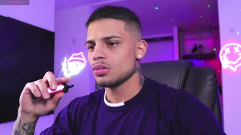 Snapshot of rausch77 chatting on 01.18.25 rausch77 online show from 01.18.25