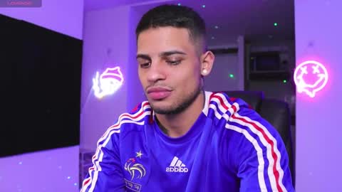 Snapshot of rausch77 chatting on 02.13.25 rausch77 online show from 02.13.25