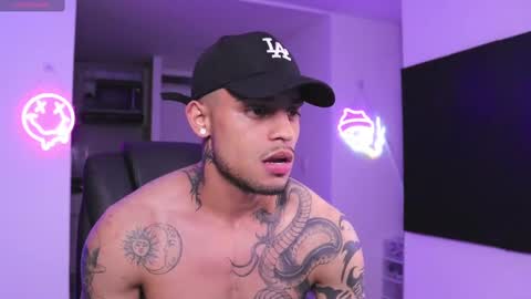 Snapshot of rausch77 chatting on 02.16.25 rausch77 online show from 02.16.25