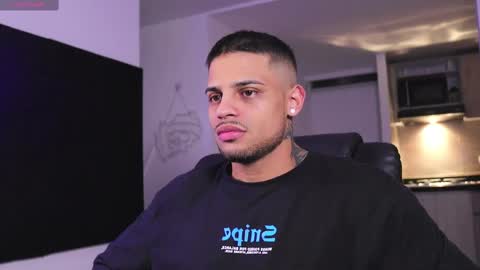 Snapshot of rausch77 chatting on 03.01.25 rausch77 online show from 03.01.25