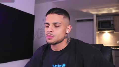 Snapshot of rausch77 chatting on 03.01.25 rausch77 online show from 03.01.25