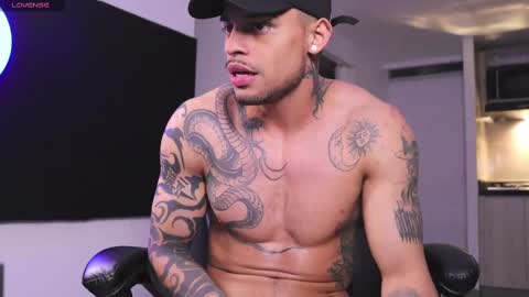 Snapshot of rausch77 chatting on 03.08.25 rausch77 online show from 03.08.25