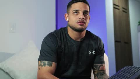 Snapshot of rausch77 chatting on 09.13.25 rausch77 online show from 09.13.25