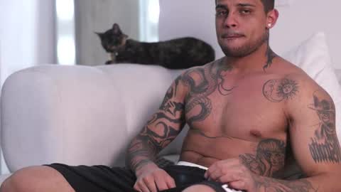 Snapshot of rausch77 chatting on 10.17.25 rausch77 online show from 10.17.25