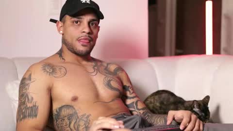 Snapshot of rausch77 chatting on 11.10.25 rausch77 online show from 11.10.25